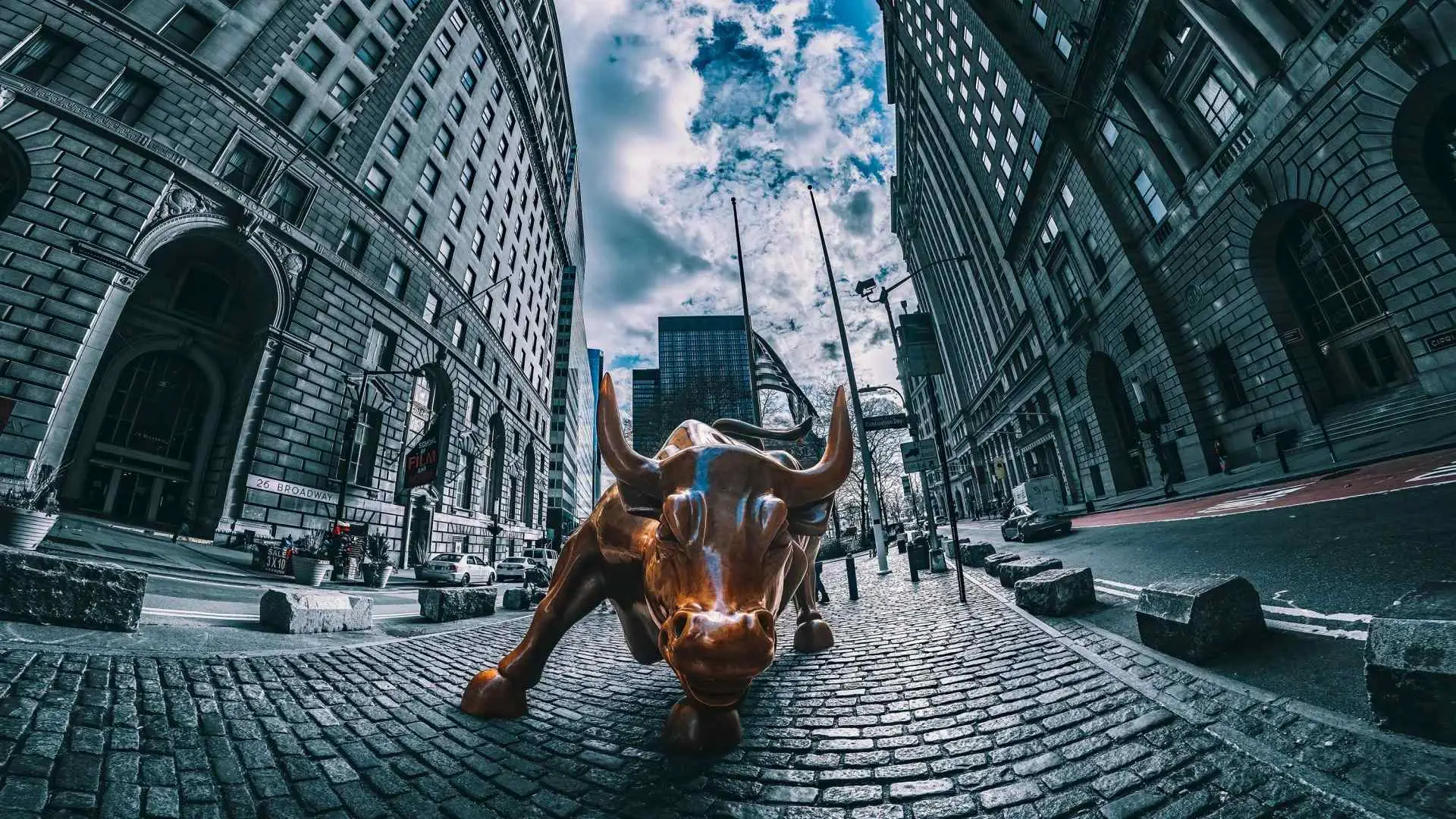 Az árfolyam-korrekció nem riasztotta el az intézményeket