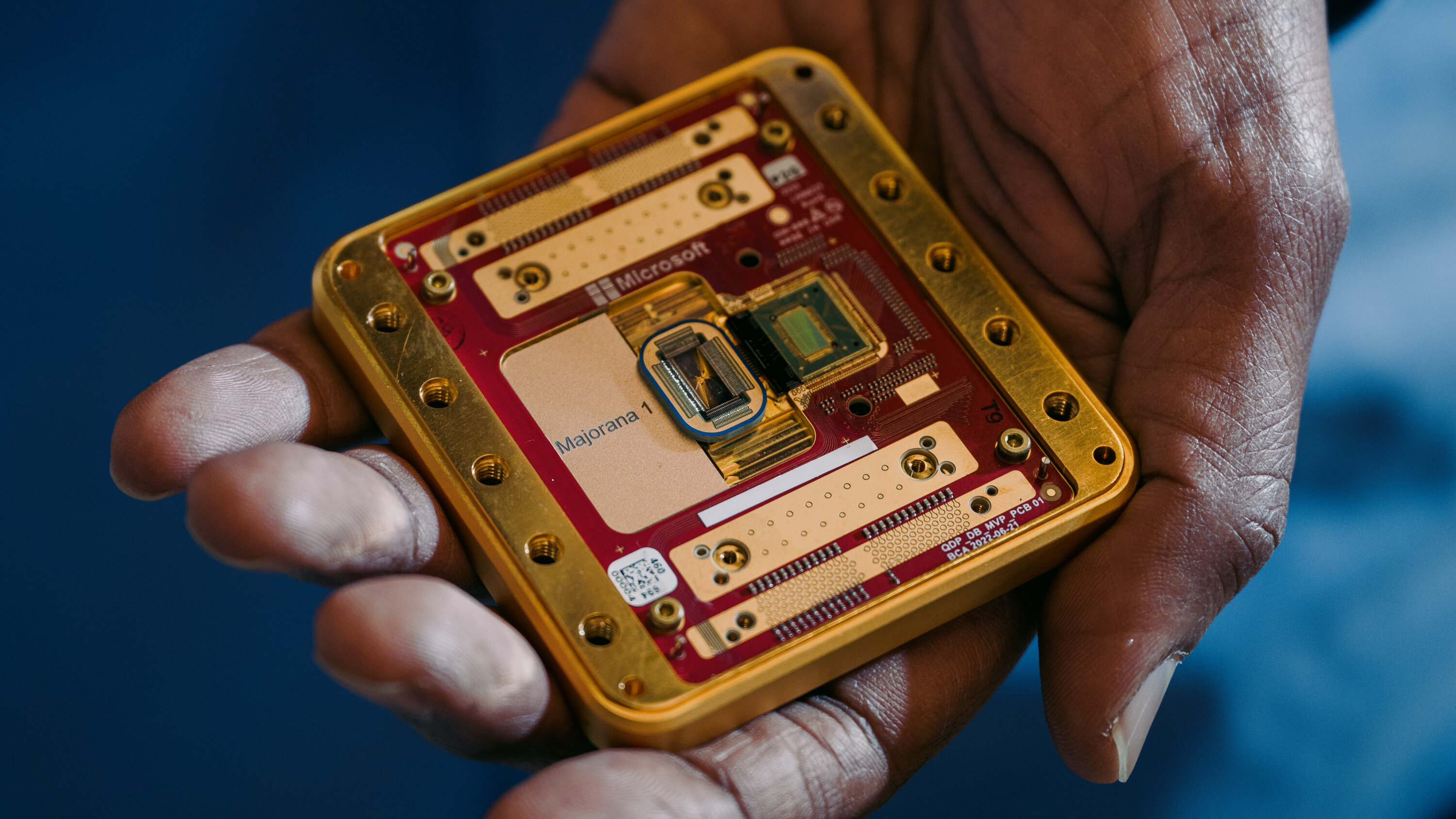 MICROSOFT-QUANTUM-CHIP I Cryptofalka
