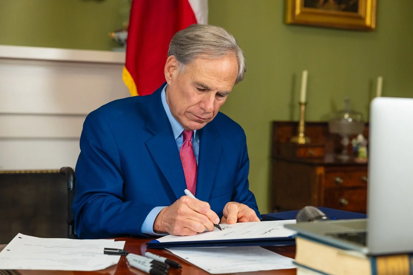 Greg Abbott Greg Abbott